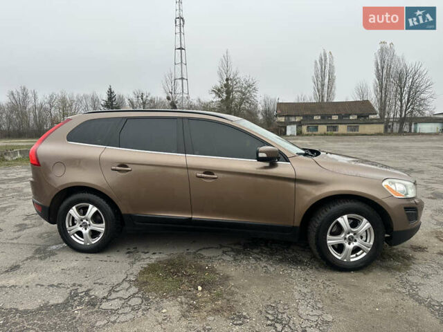 Коричневый Вольво ХС60, объемом двигателя 2.4 л и пробегом 302 тыс. км за 12900 $, фото 8 на Automoto.ua