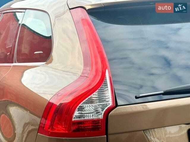 Вольво ХС60 2012 в Киеве на Automoto.ua Коричневый Вольво ХС60, объемом двигателя 2.4 л и пробегом 139 тыс. км за 15200 $, фото 28 на Automoto.ua