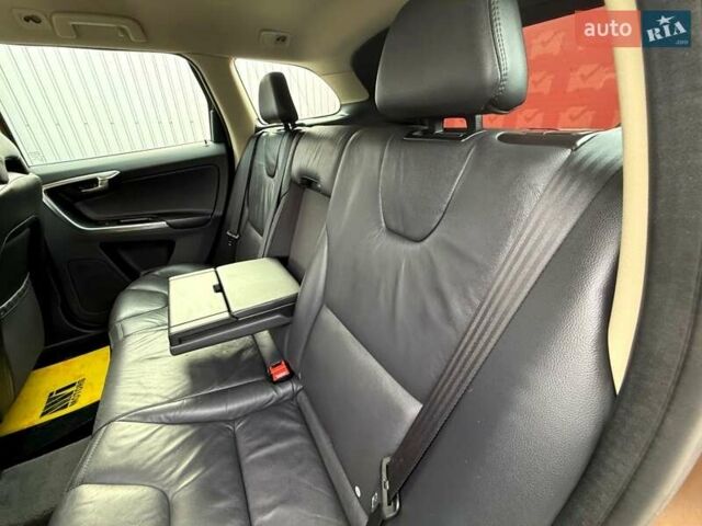 Вольво ХС60 2012 в Киеве на Automoto.ua Коричневый Вольво ХС60, объемом двигателя 2.4 л и пробегом 139 тыс. км за 15200 $, фото 49 на Automoto.ua