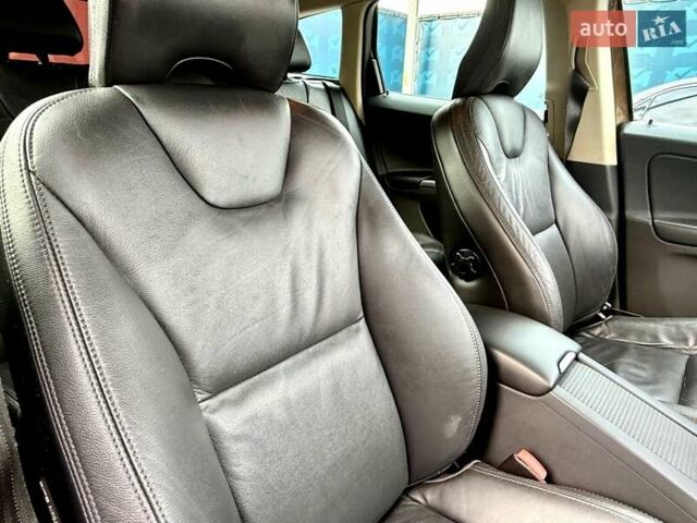 Вольво ХС60 2012 в Киеве на Automoto.ua Коричневый Вольво ХС60, объемом двигателя 2.4 л и пробегом 139 тыс. км за 15200 $, фото 60 на Automoto.ua