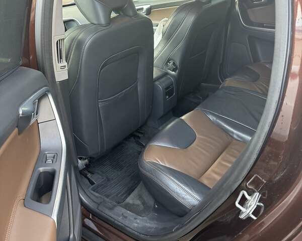 Коричневый Вольво ХС60, объемом двигателя 2.4 л и пробегом 287 тыс. км за 18000 $, фото 12 на Automoto.ua