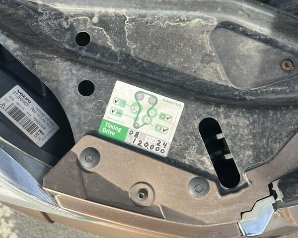 Коричневий Вольво ХС60, об'ємом двигуна 2.4 л та пробігом 127 тис. км за 22000 $, фото 11 на Automoto.ua