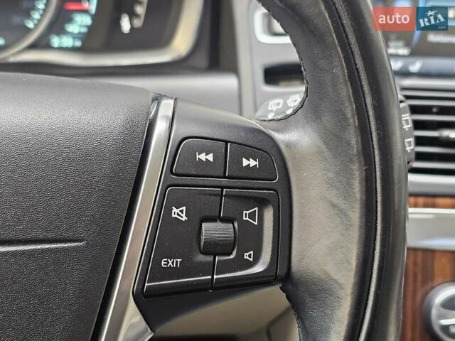 Вольво ХС60 2013 у Києві на Automoto.ua Коричневий Вольво ХС60, об'ємом двигуна 2.4 л та пробігом 117 тис. км за 21999 $, фото 39 на Automoto.ua