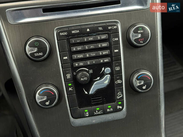 Коричневый Вольво ХС60, объемом двигателя 2.4 л и пробегом 287 тыс. км за 16500 $, фото 18 на Automoto.ua