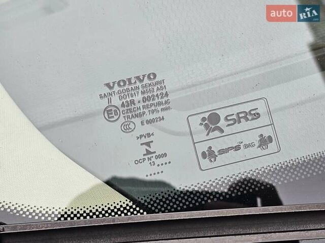 Вольво ХС60 2013 у Києві на Automoto.ua Коричневий Вольво ХС60, об'ємом двигуна 2.4 л та пробігом 117 тис. км за 21999 $, фото 9 на Automoto.ua