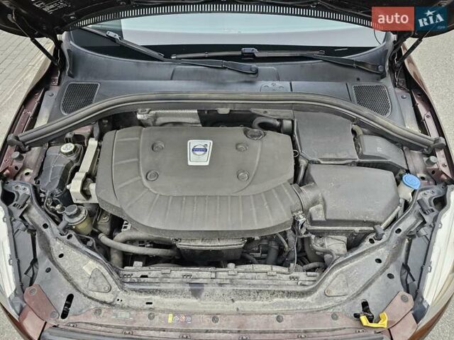 Вольво ХС60 2013 у Києві на Automoto.ua Коричневий Вольво ХС60, об'ємом двигуна 2.4 л та пробігом 117 тис. км за 21999 $, фото 23 на Automoto.ua