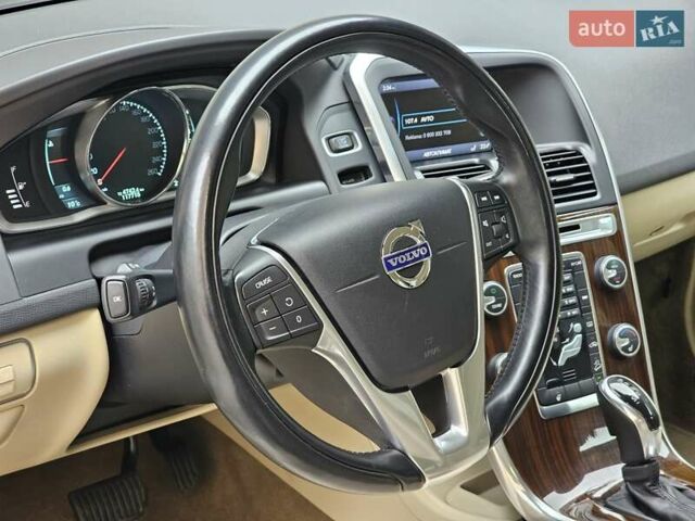 Вольво ХС60 2013 у Києві на Automoto.ua Коричневий Вольво ХС60, об'ємом двигуна 2.4 л та пробігом 117 тис. км за 21999 $, фото 35 на Automoto.ua