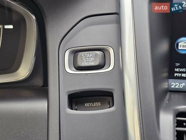 Вольво ХС60 2013 у Києві на Automoto.ua Коричневий Вольво ХС60, об'ємом двигуна 2.4 л та пробігом 117 тис. км за 21999 $, фото 41 на Automoto.ua