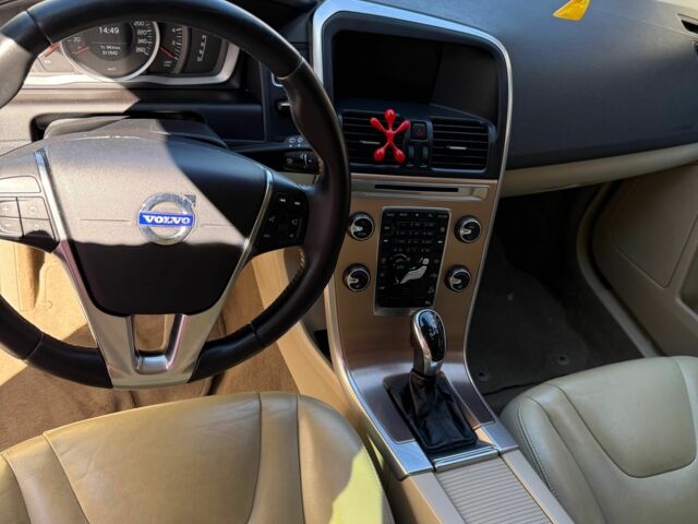 Коричневий Вольво ХС60, об'ємом двигуна 2.4 л та пробігом 310 тис. км за 18000 $, фото 7 на Automoto.ua
