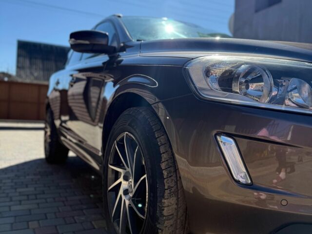 Коричневий Вольво ХС60, об'ємом двигуна 2.4 л та пробігом 310 тис. км за 18000 $, фото 3 на Automoto.ua