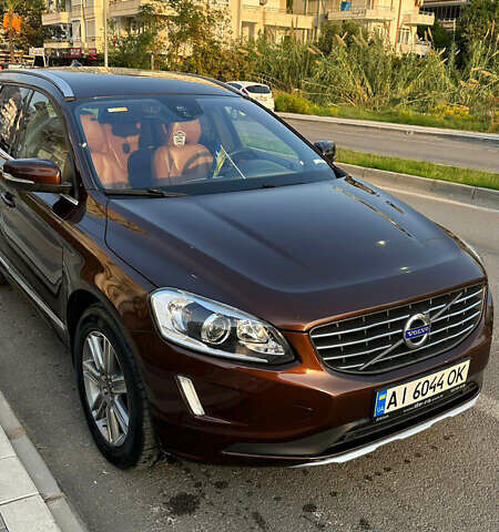 Коричневый Вольво ХС60, объемом двигателя 2.4 л и пробегом 156 тыс. км за 22000 $, фото 4 на Automoto.ua