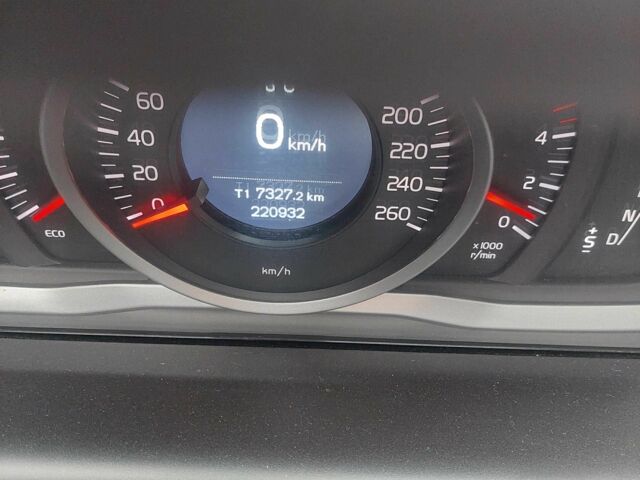 Коричневый Вольво ХС60, объемом двигателя 2 л и пробегом 220 тыс. км за 22500 $, фото 4 на Automoto.ua