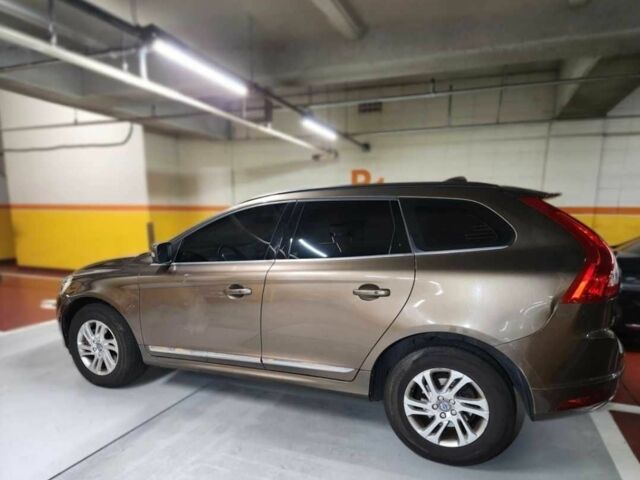 Коричневый Вольво ХС60, объемом двигателя 2 л и пробегом 96 тыс. км за 8095 $, фото 2 на Automoto.ua