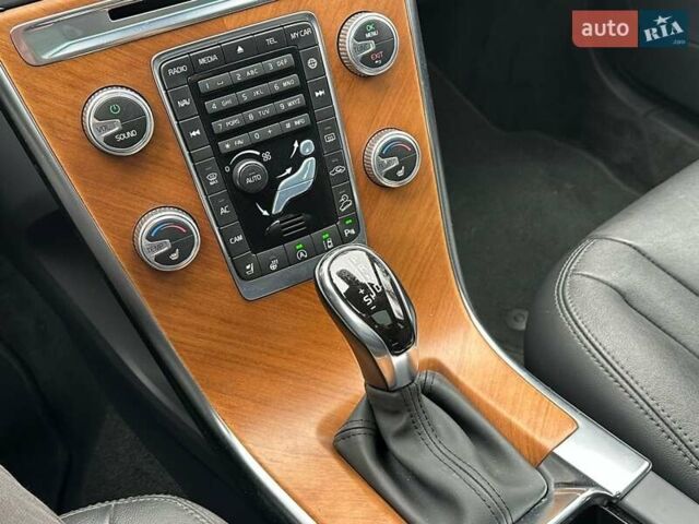 Коричневый Вольво ХС60, объемом двигателя 2.4 л и пробегом 257 тыс. км за 23900 $, фото 24 на Automoto.ua