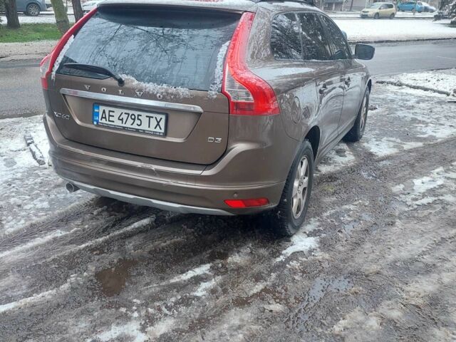 Коричневый Вольво ХС60, объемом двигателя 2 л и пробегом 220 тыс. км за 22500 $, фото 3 на Automoto.ua