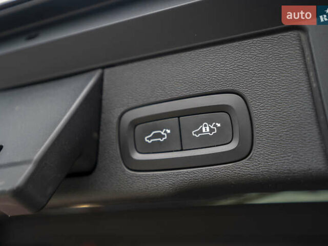 Коричневый Вольво ХС60, объемом двигателя 1.97 л и пробегом 200 тыс. км за 29700 $, фото 33 на Automoto.ua