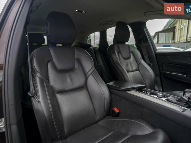 Коричневий Вольво ХС60, об'ємом двигуна 1.97 л та пробігом 200 тис. км за 31990 $, фото 37 на Automoto.ua