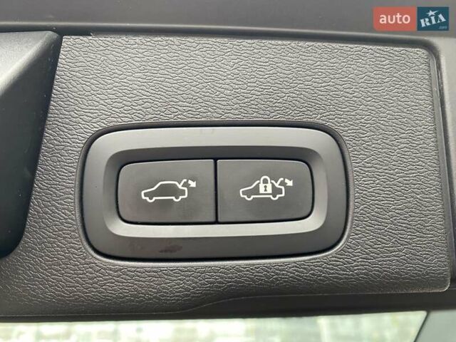 Коричневий Вольво ХС60, об'ємом двигуна 1.97 л та пробігом 74 тис. км за 35900 $, фото 11 на Automoto.ua