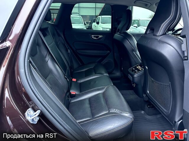 Коричневый Вольво ХС60, объемом двигателя 2 л и пробегом 74 тыс. км за 39900 $, фото 12 на Automoto.ua