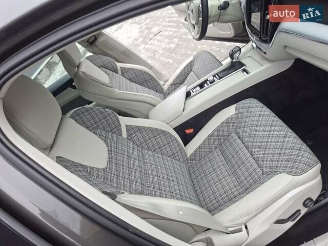 Коричневый Вольво ХС60, объемом двигателя 2 л и пробегом 185 тыс. км за 29199 $, фото 32 на Automoto.ua