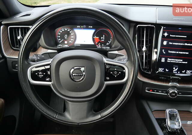 Вольво ХС60 2021 в Львове на Automoto.ua Коричневый Вольво ХС60, объемом двигателя 2 л и пробегом 141 тыс. км за 43500 $, фото 35 на Automoto.ua