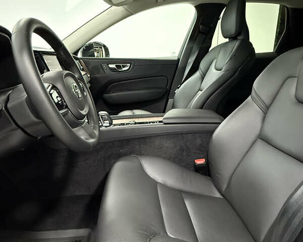 Коричневый Вольво ХС60, объемом двигателя 1.97 л и пробегом 6 тыс. км за 43500 $, фото 32 на Automoto.ua