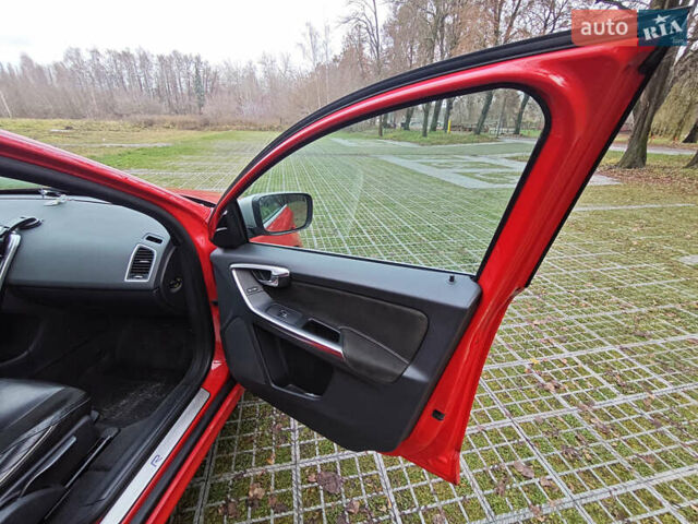 Красный Вольво ХС60, объемом двигателя 2.4 л и пробегом 345 тыс. км за 18500 $, фото 16 на Automoto.ua