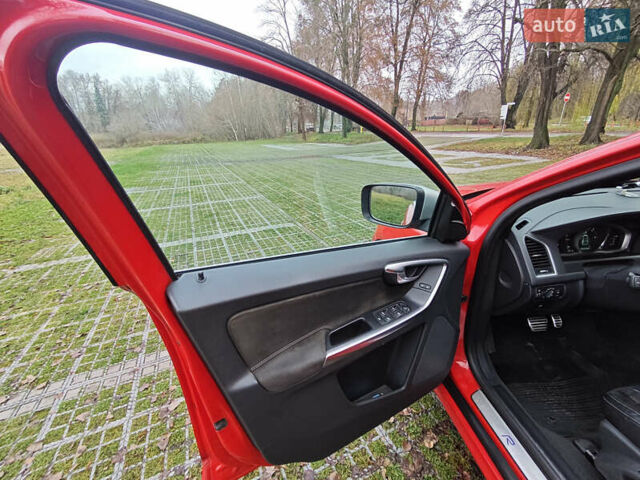 Красный Вольво ХС60, объемом двигателя 2.4 л и пробегом 345 тыс. км за 18500 $, фото 10 на Automoto.ua