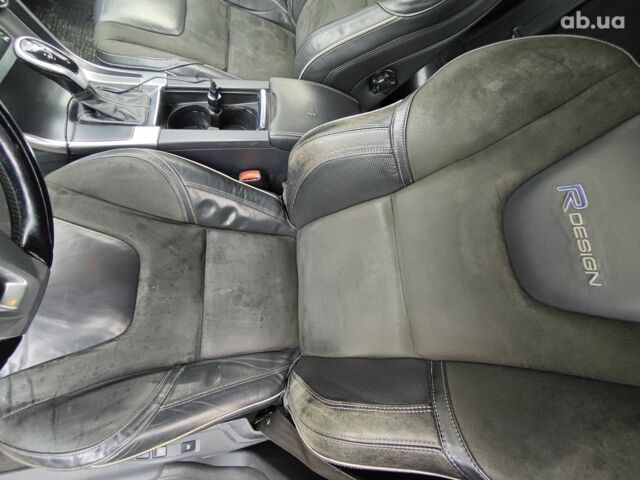 Красный Вольво ХС60, объемом двигателя 2.4 л и пробегом 345 тыс. км за 18500 $, фото 9 на Automoto.ua