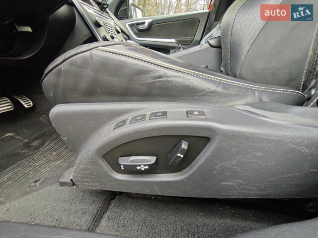 Красный Вольво ХС60, объемом двигателя 2.4 л и пробегом 345 тыс. км за 18500 $, фото 28 на Automoto.ua