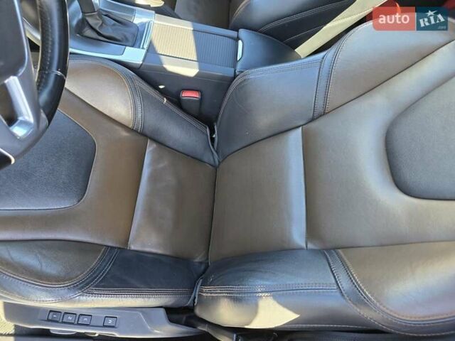 Червоний Вольво ХС60, об'ємом двигуна 2.4 л та пробігом 212 тис. км за 23000 $, фото 17 на Automoto.ua