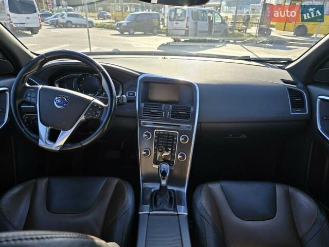 Червоний Вольво ХС60, об'ємом двигуна 2.4 л та пробігом 212 тис. км за 23000 $, фото 19 на Automoto.ua