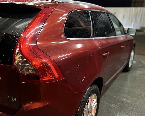 Красный Вольво ХС60, объемом двигателя 1.97 л и пробегом 156 тыс. км за 18250 $, фото 4 на Automoto.ua