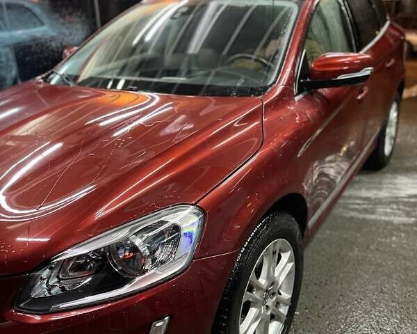 Красный Вольво ХС60, объемом двигателя 1.97 л и пробегом 156 тыс. км за 18250 $, фото 2 на Automoto.ua