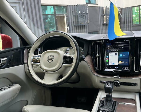 Красный Вольво ХС60, объемом двигателя 1.97 л и пробегом 79 тыс. км за 36000 $, фото 25 на Automoto.ua