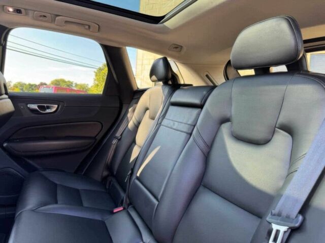 Червоний Вольво ХС60, об'ємом двигуна 2 л та пробігом 44 тис. км за 10100 $, фото 12 на Automoto.ua