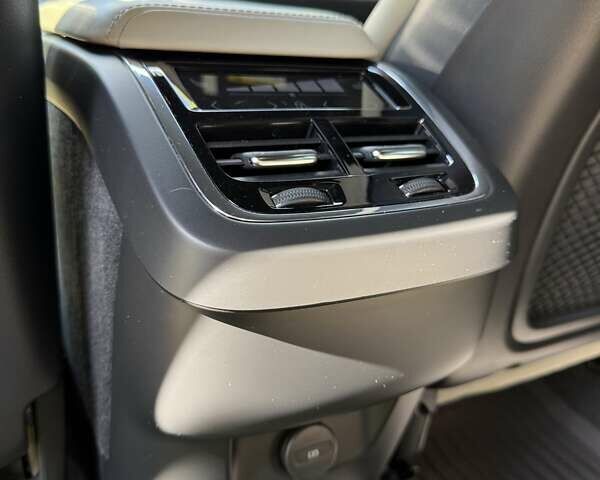 Красный Вольво ХС60, объемом двигателя 1.97 л и пробегом 152 тыс. км за 43000 $, фото 15 на Automoto.ua