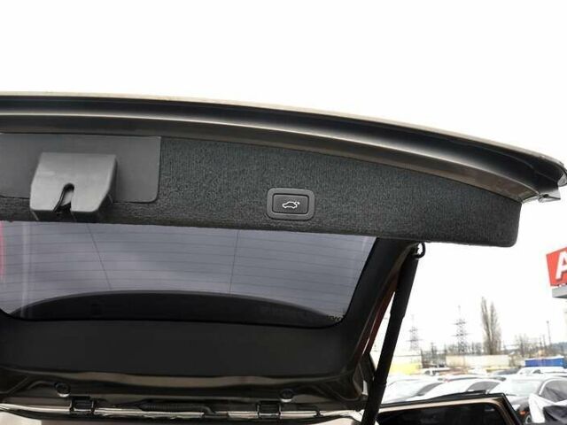 Вольво ХС60, объемом двигателя 2.4 л и пробегом 178 тыс. км за 18500 $, фото 19 на Automoto.ua