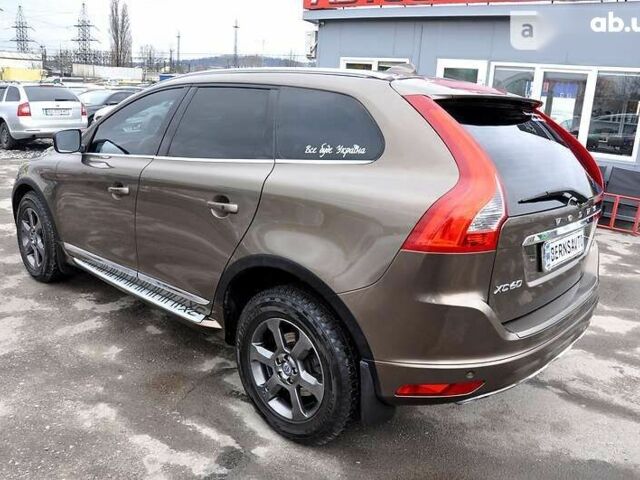 Вольво ХС60, объемом двигателя 2.4 л и пробегом 178 тыс. км за 18500 $, фото 9 на Automoto.ua