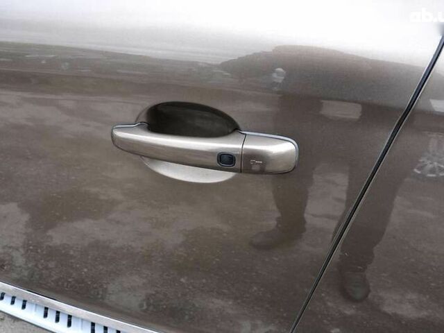 Вольво ХС60, объемом двигателя 2.4 л и пробегом 178 тыс. км за 18500 $, фото 25 на Automoto.ua