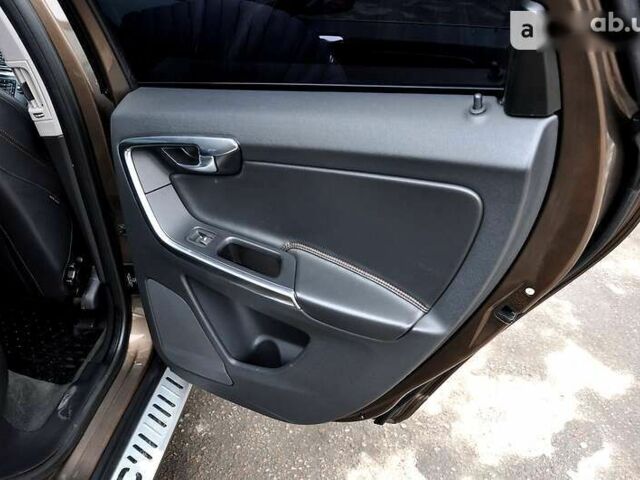 Вольво ХС60, объемом двигателя 2.4 л и пробегом 178 тыс. км за 18500 $, фото 17 на Automoto.ua