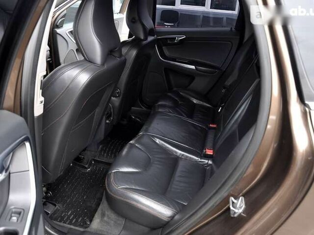 Вольво ХС60, объемом двигателя 2.4 л и пробегом 178 тыс. км за 18500 $, фото 22 на Automoto.ua