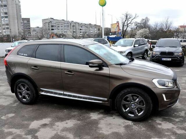 Вольво ХС60, объемом двигателя 2.4 л и пробегом 178 тыс. км за 18500 $, фото 4 на Automoto.ua