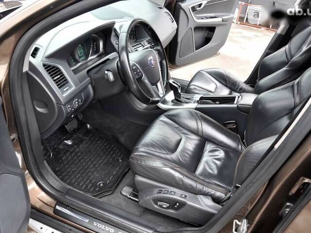 Вольво ХС60, объемом двигателя 2.4 л и пробегом 178 тыс. км за 18500 $, фото 26 на Automoto.ua