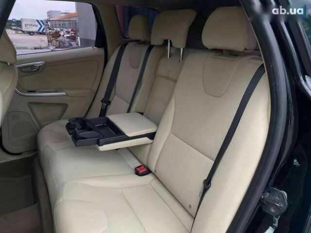 Вольво ХС60, объемом двигателя 2 л и пробегом 246 тыс. км за 12690 $, фото 26 на Automoto.ua