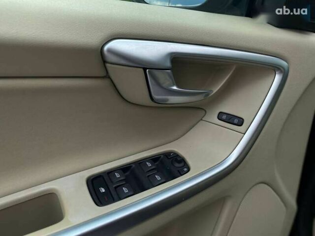 Вольво ХС60, объемом двигателя 2 л и пробегом 246 тыс. км за 12690 $, фото 20 на Automoto.ua