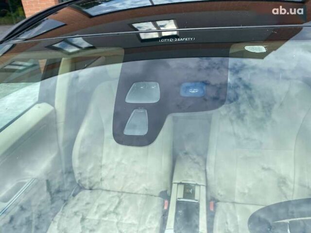 Вольво ХС60, об'ємом двигуна 2 л та пробігом 246 тис. км за 12590 $, фото 11 на Automoto.ua