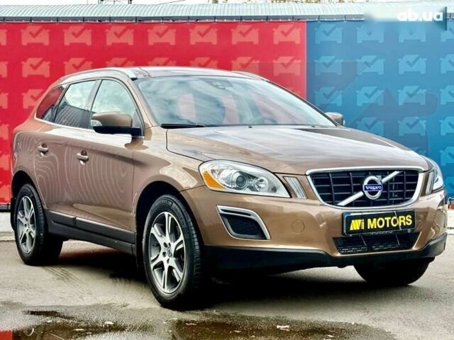 Вольво ХС60, об'ємом двигуна 2.4 л та пробігом 139 тис. км за 14999 $, фото 4 на Automoto.ua