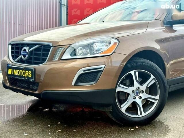 Вольво ХС60, об'ємом двигуна 2.4 л та пробігом 139 тис. км за 14999 $, фото 11 на Automoto.ua