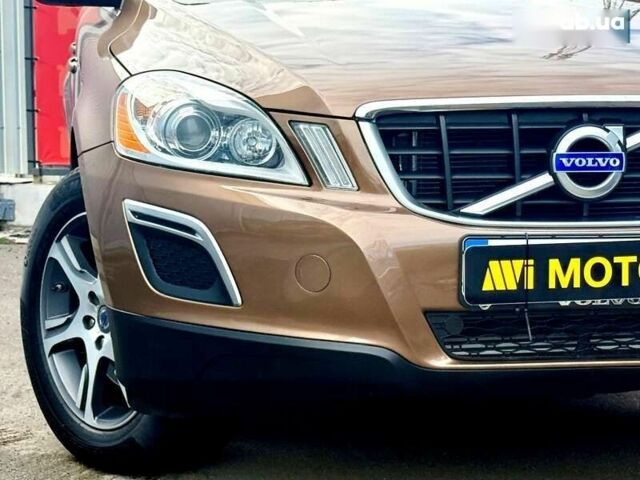 Вольво ХС60, об'ємом двигуна 2.4 л та пробігом 139 тис. км за 14999 $, фото 12 на Automoto.ua